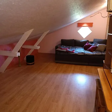 Pie Jana Brala Konukevi 3*